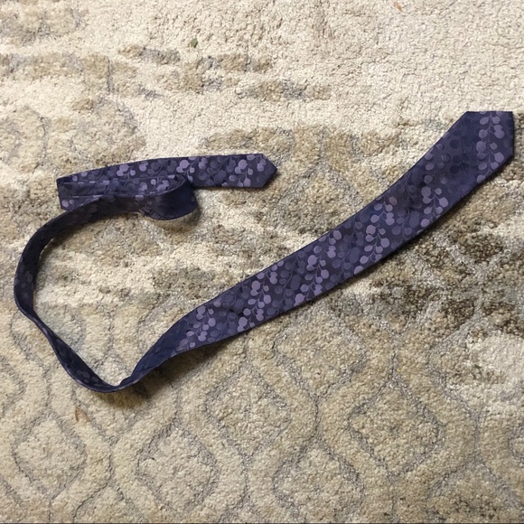 😍😍Calvin Klein Tie - Picture 2 of 3